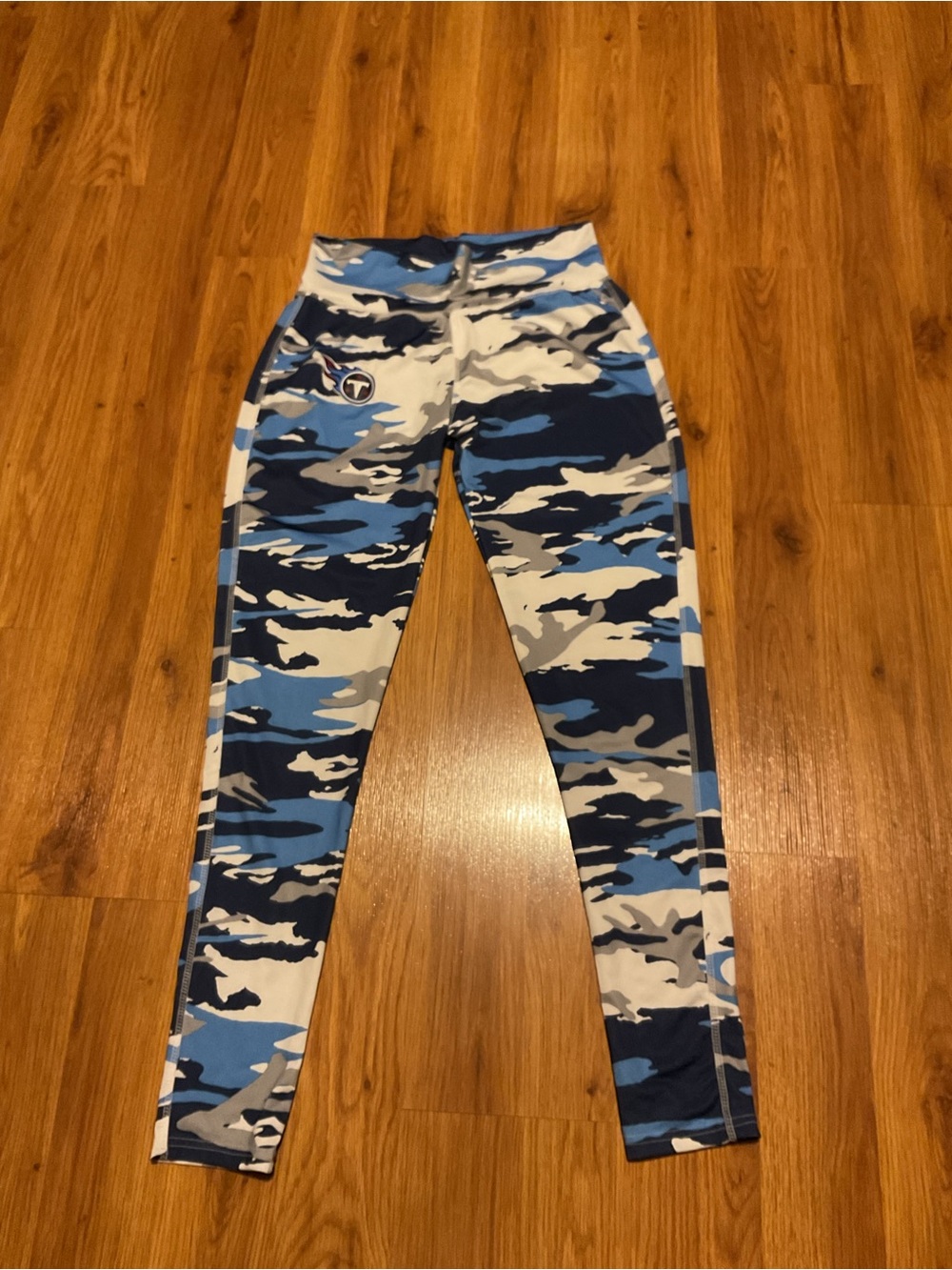 Zubaz Blue Camouflage Print Tennessee Titans Women’s Leggings Medium NFL Team